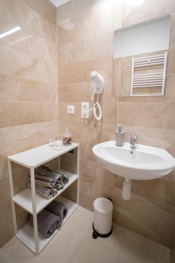 K106 Klapka Apartment Budapest Eksteriør billede
